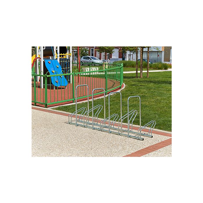 Verzinkt fietsenrek 5 fietsen voorzien van 4 beugels