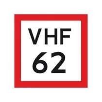 Scheepvaartbord B.11b / Verplichting gebruik te maken van de marifoon overeenkomstig de daartoe bij algemene regeling vastgestelde voorschriften, dan wel zich te melden op het aangegeven marifoonkanaal