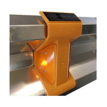 Solar reflector oranje voor plaatsing op vangrail
